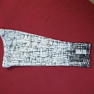 NWOT Slim Capris